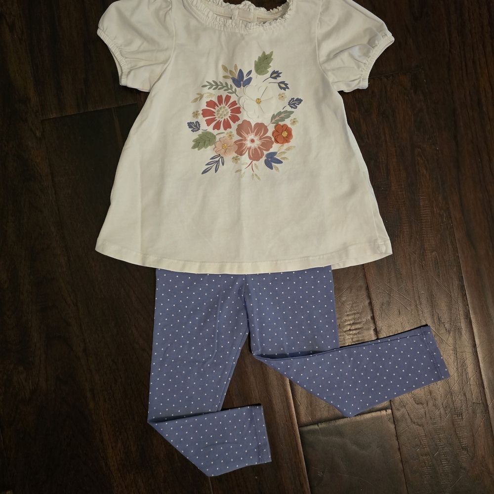 Max Studio Kids Gray and White Polka Dot Outfit
